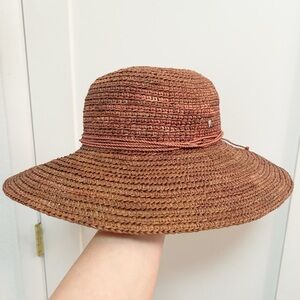 HELEN KAMINSKI The 💯 Raffia Woven 4” Brim sun hat 25” circumference SZ: L